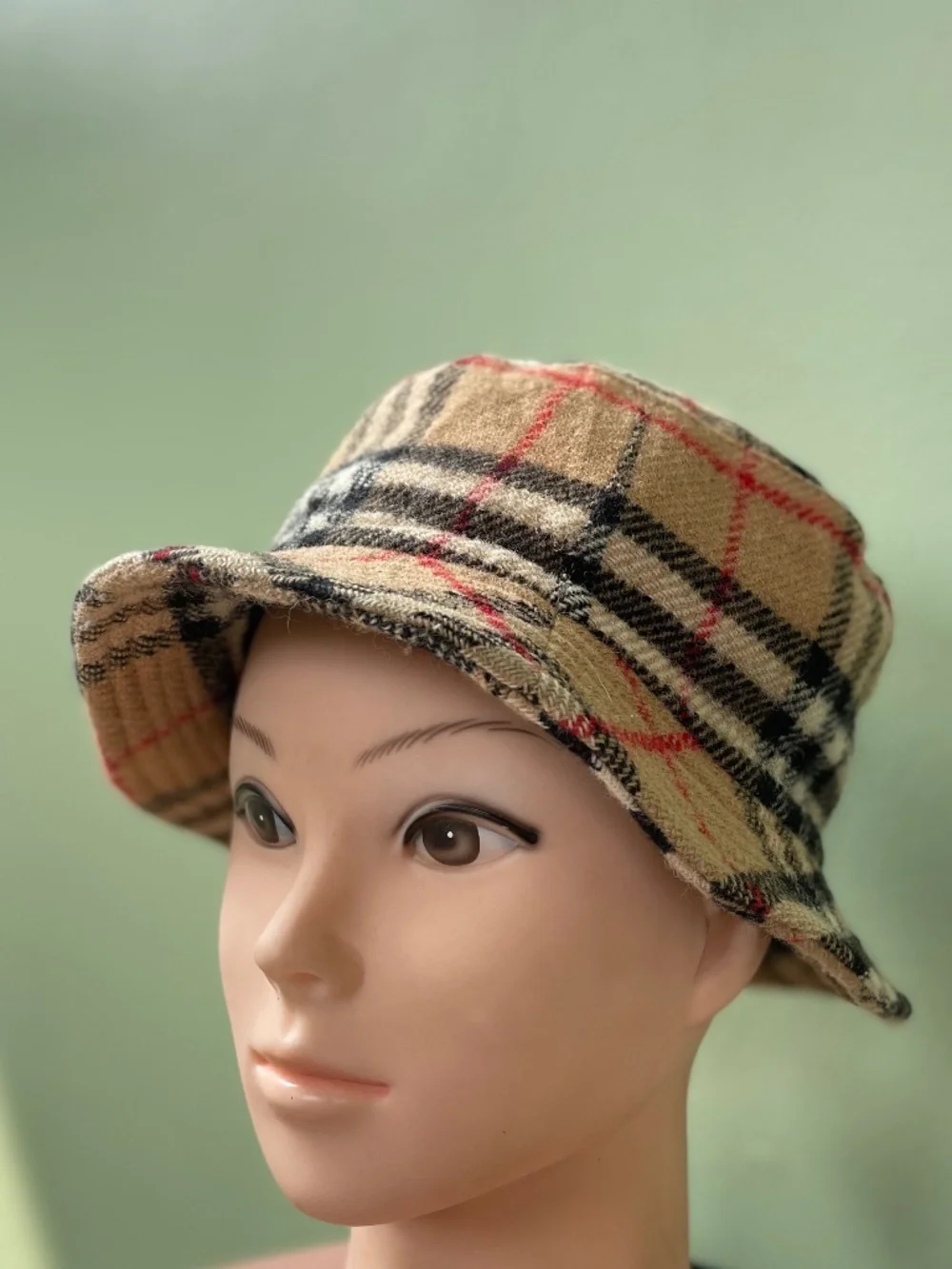 Burberry Women's Hat Beige Check Plaid Bucket Style Size M Authenticated